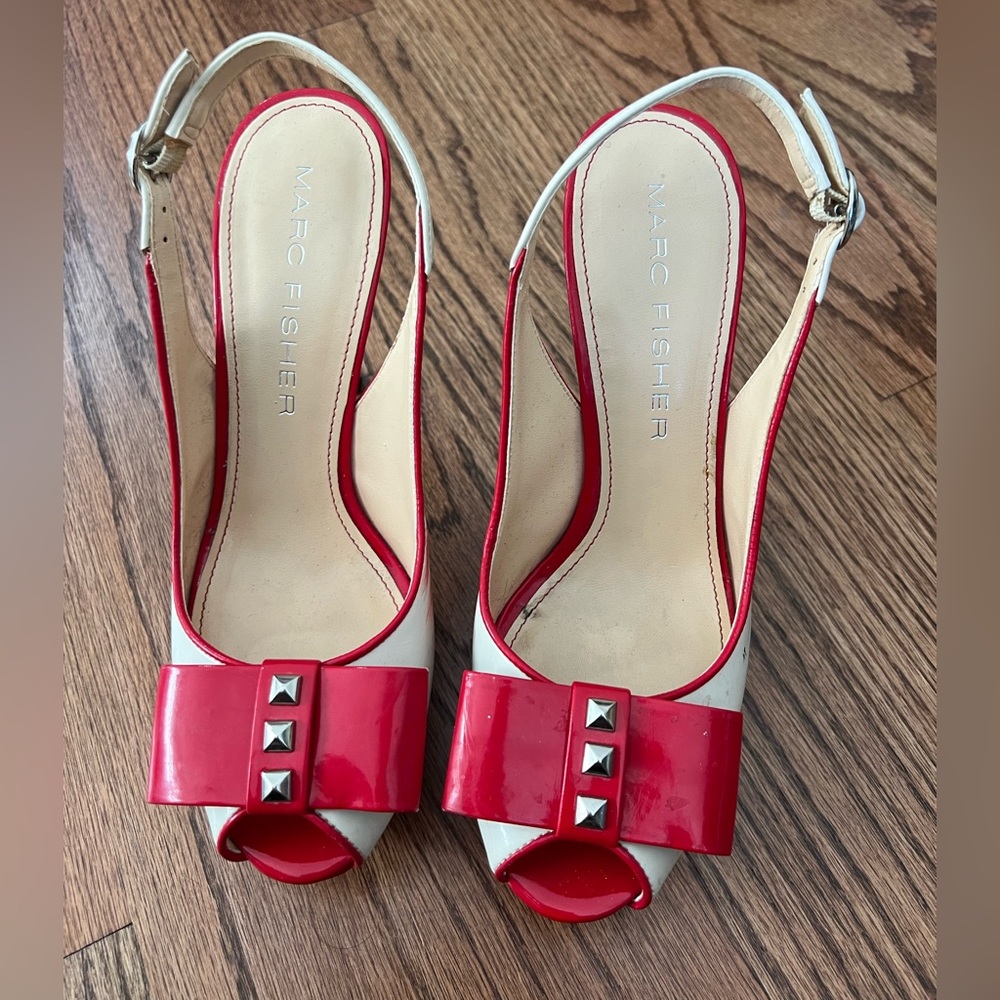 Used Marc Fisher stilletto heels red and white size 8.5